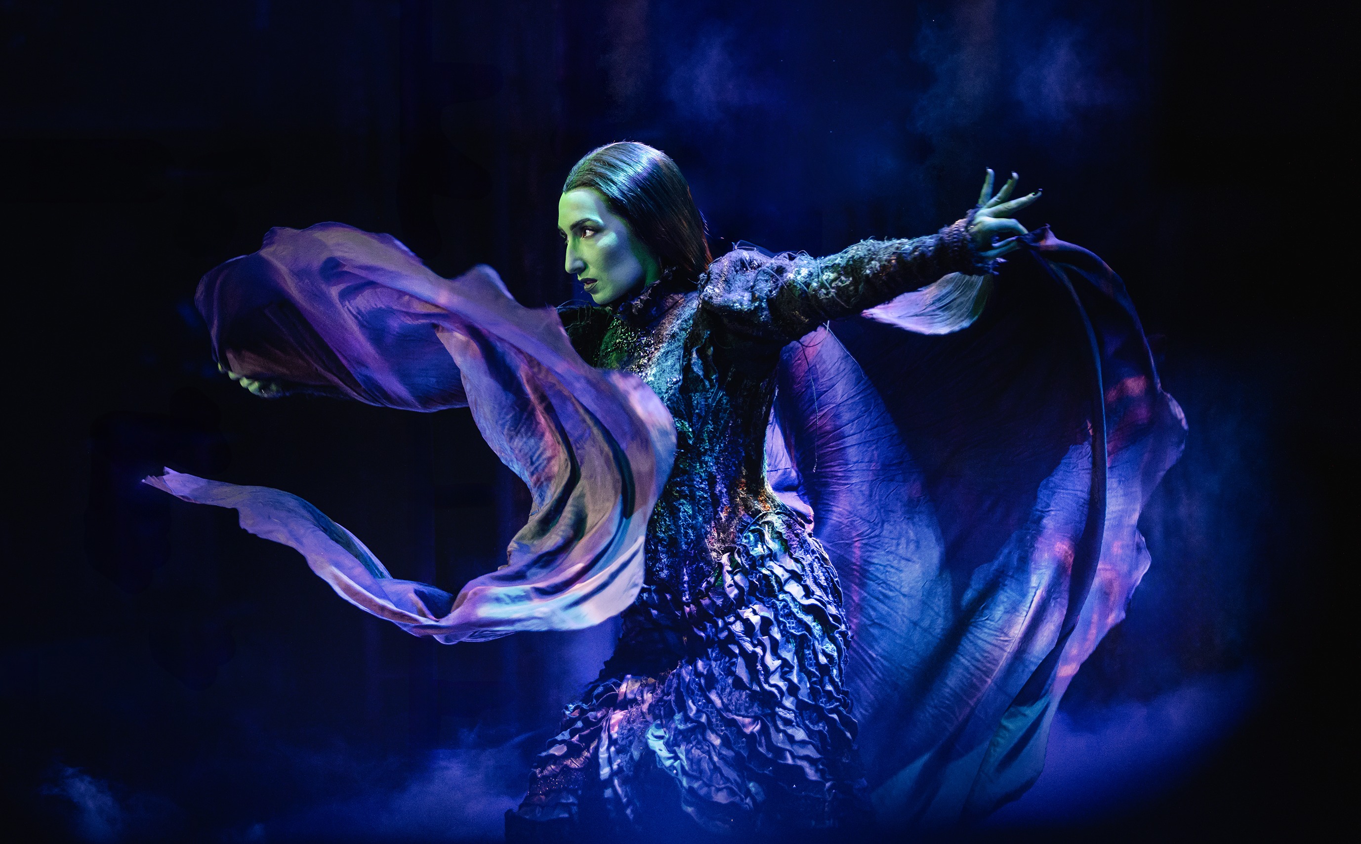 Image of Emma Kingston as Elphaba in the song No Good Deed from Wicked