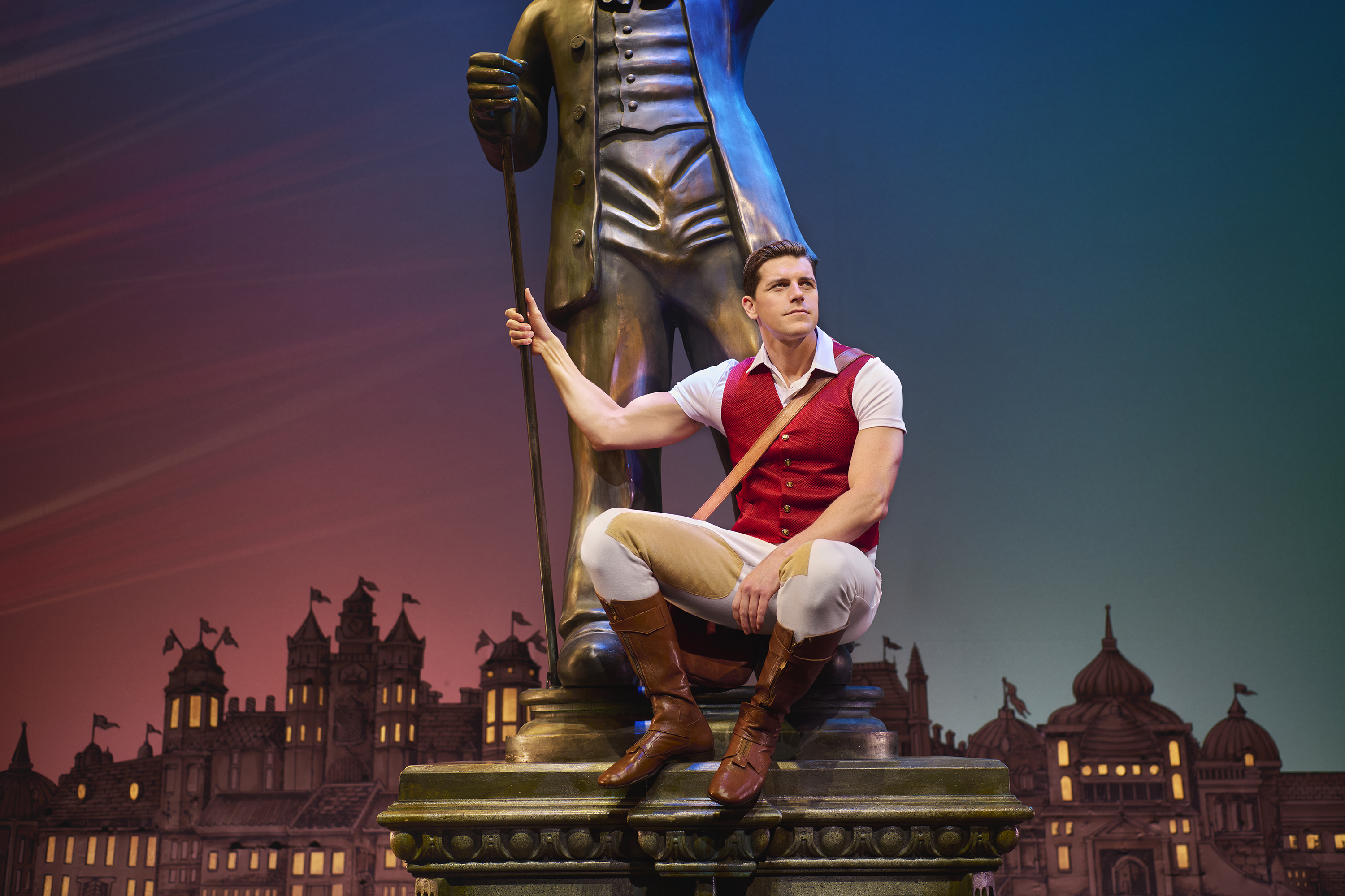 An image of Jordan Litz in the role of Fiyero from Wicked the musical