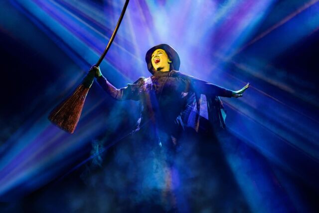 It’s Maaay! 🧹💚

To celebrate, we’re releasing 400,000 extra tickets and are now booking until 31 May 2026.

Who’s ready to fly with you to Oz? Tag them below!
 
📸 @mark__snr