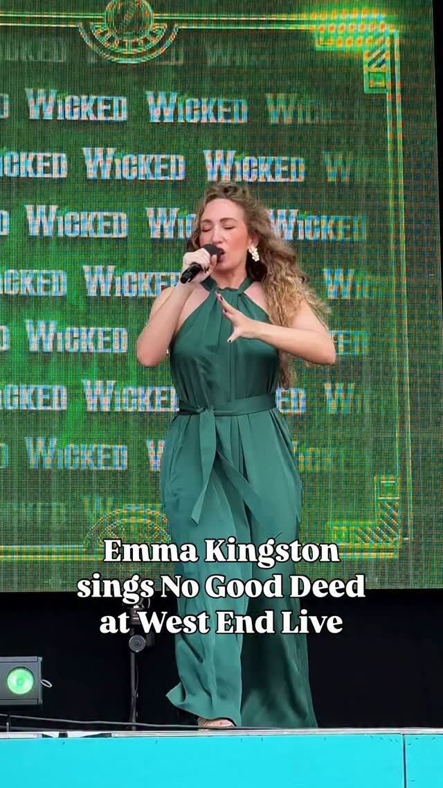 Our Elphaba at @westendlive left the crowd totally spellbound! 💚✨ 

#wicked #westendlive